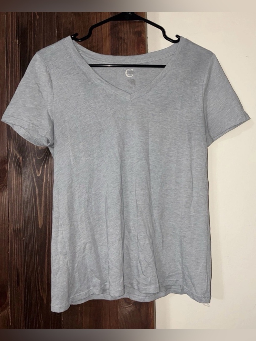 CATO Women’s Grey Short Sleeve V-Neck  Shirt Size Small